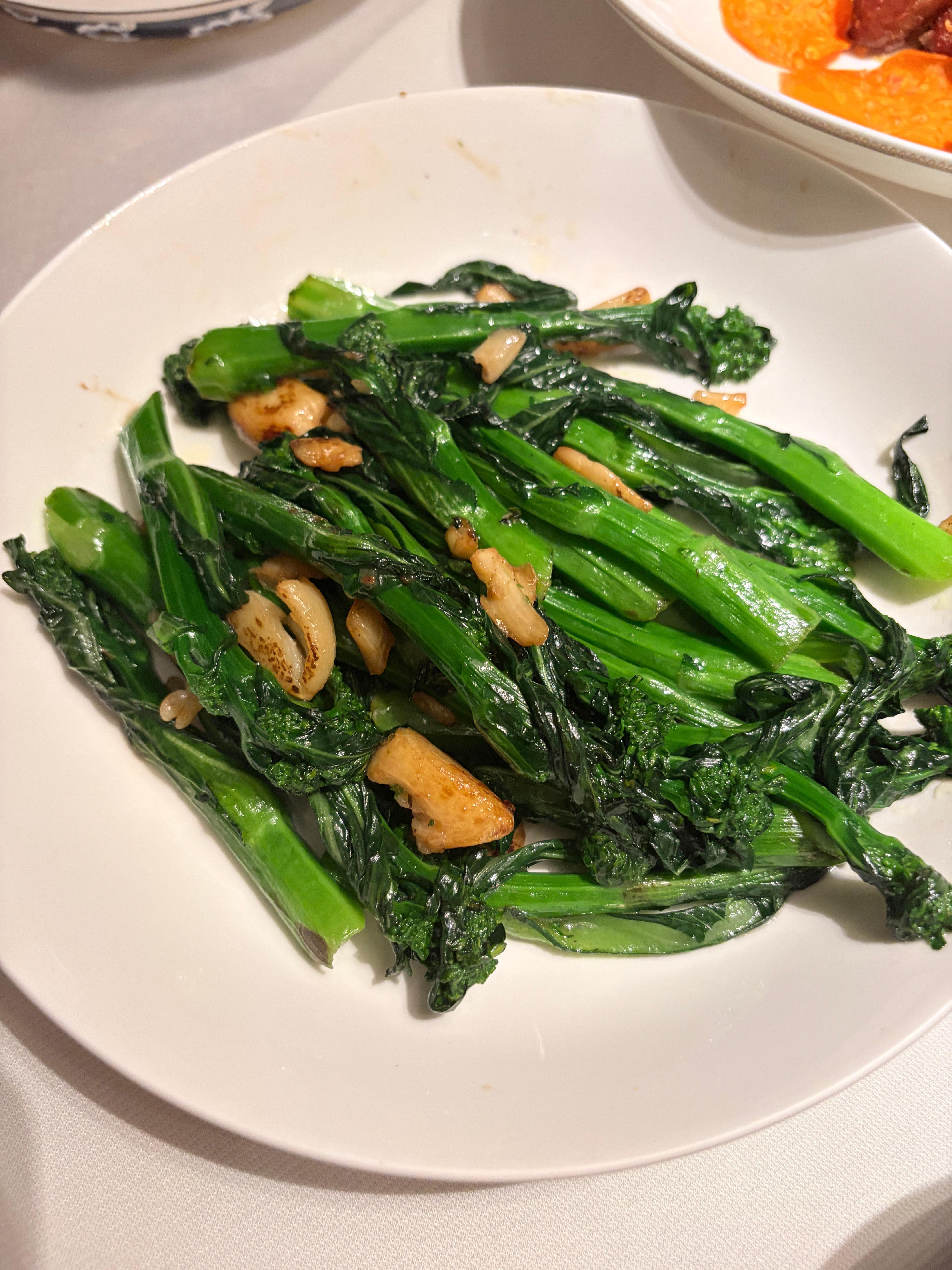 这桌年夜饭我直接给满分100分！今年在广州过大年，炳胜品味的年夜饭，还不错哦 精