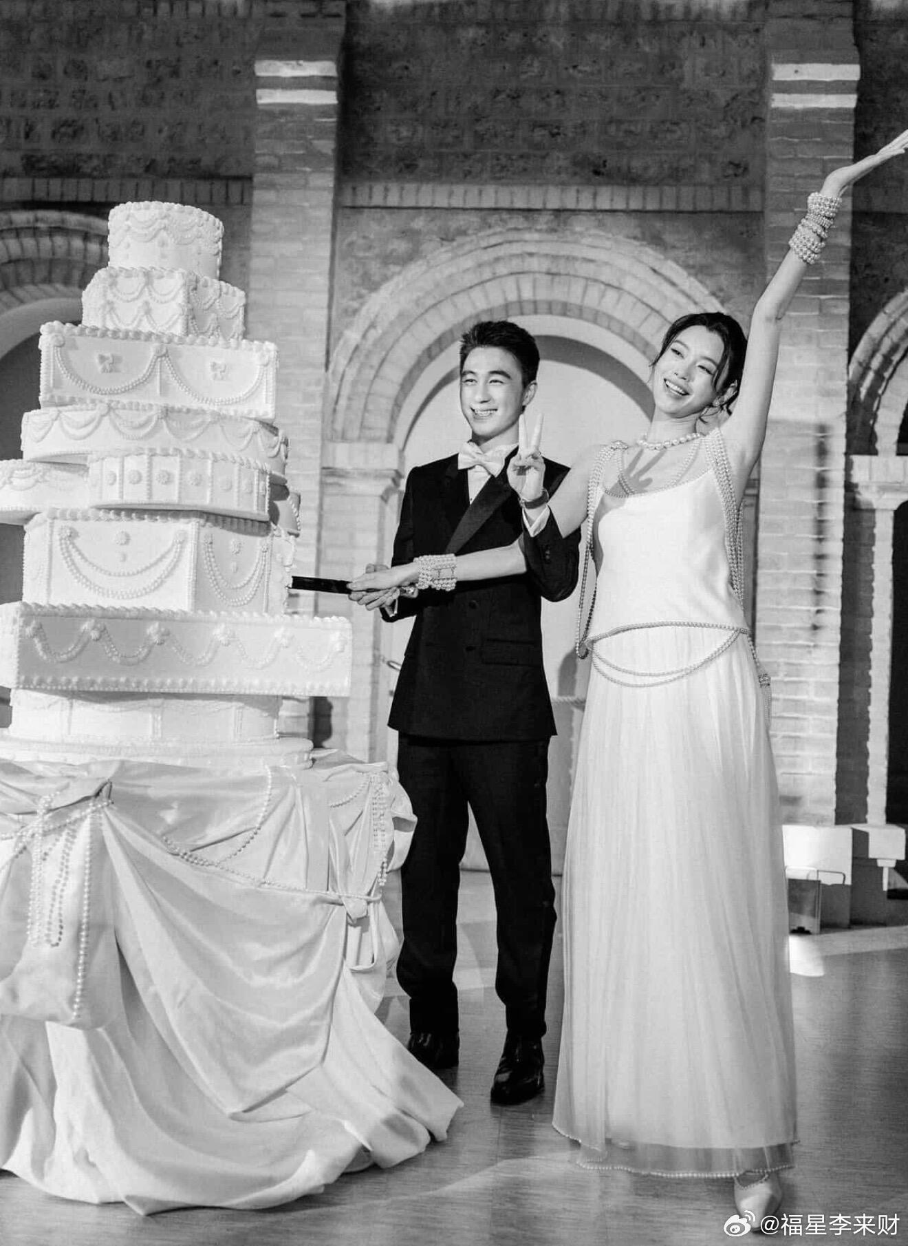 奚梦瑶婚礼新图，看出来她是公主！