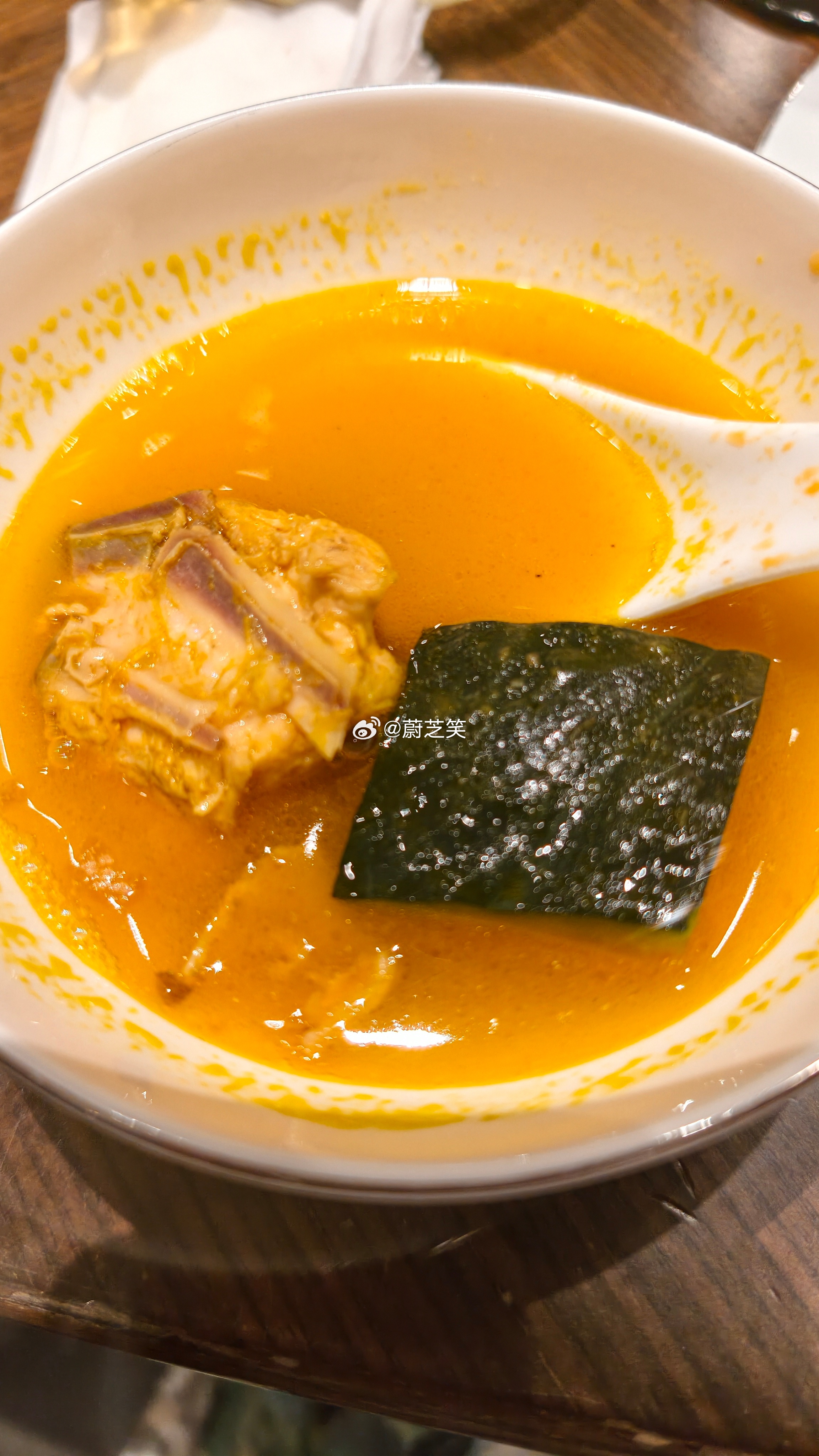 第一次喝，白莲老瓜炖老鸡，好喝笑容的美食