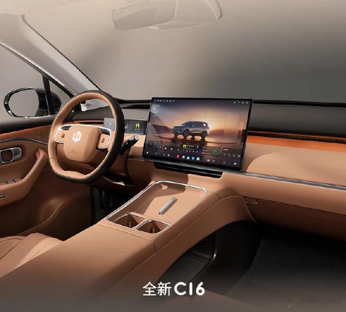零跑正式为新款 C 系列 SUV 推出全新配色选择，外观新增云栖金车漆，内饰升级