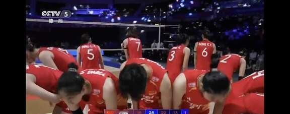 学费不会白交！
2026世界女排联赛落下征程，残阵出征的中国女排交出喜忧并存的答