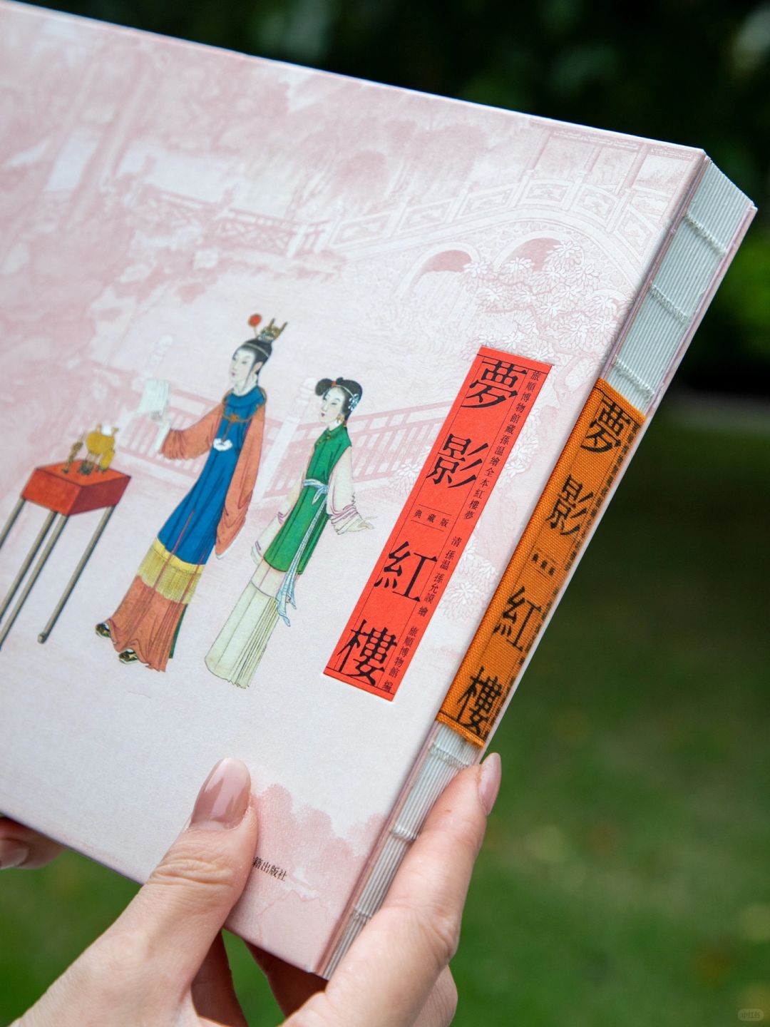 好疯狂！老人用36年画下整本红楼梦…