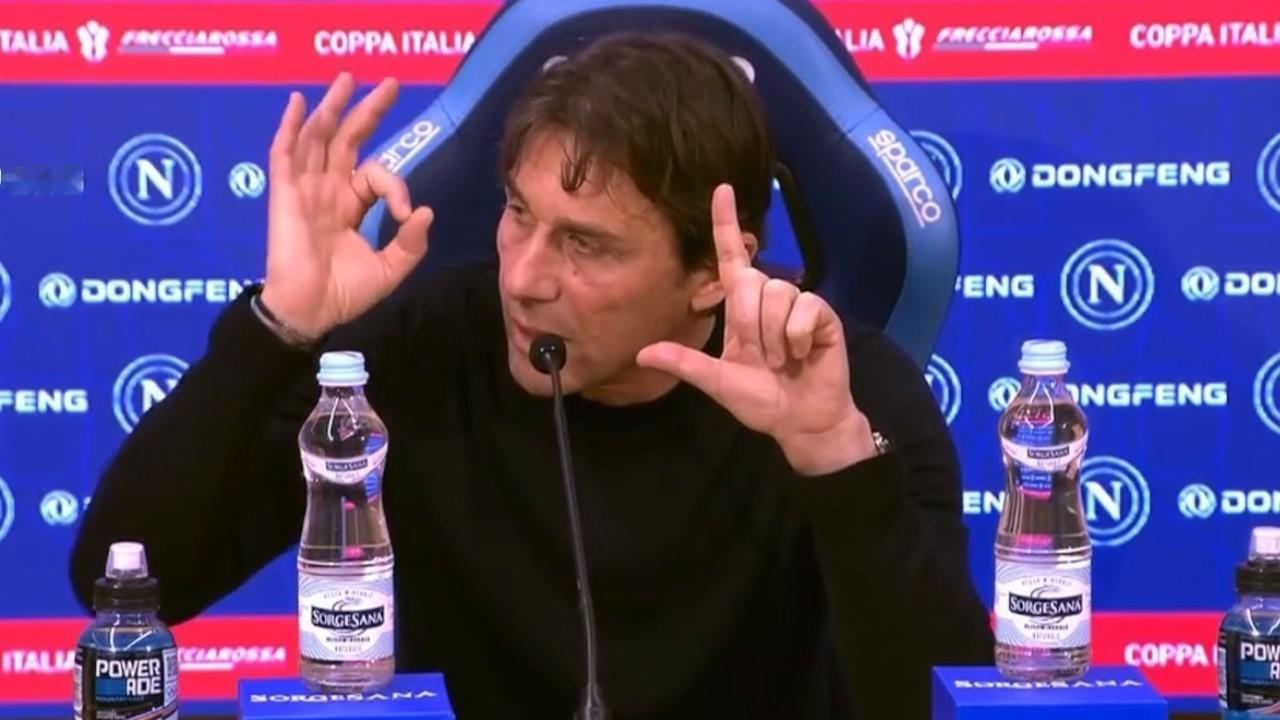 又被孔言孔语震撼到了“我们两年内拿了两座冠军，一个联赛一个超级杯，这一点不能被忘