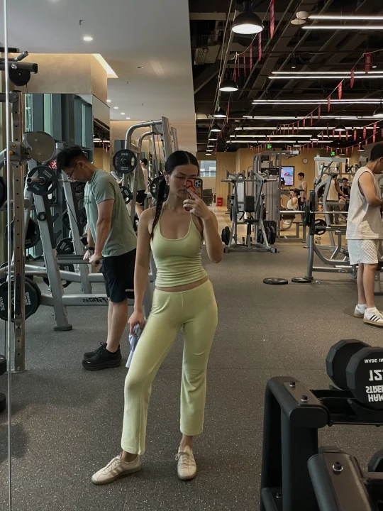 细狗逐渐strong💪