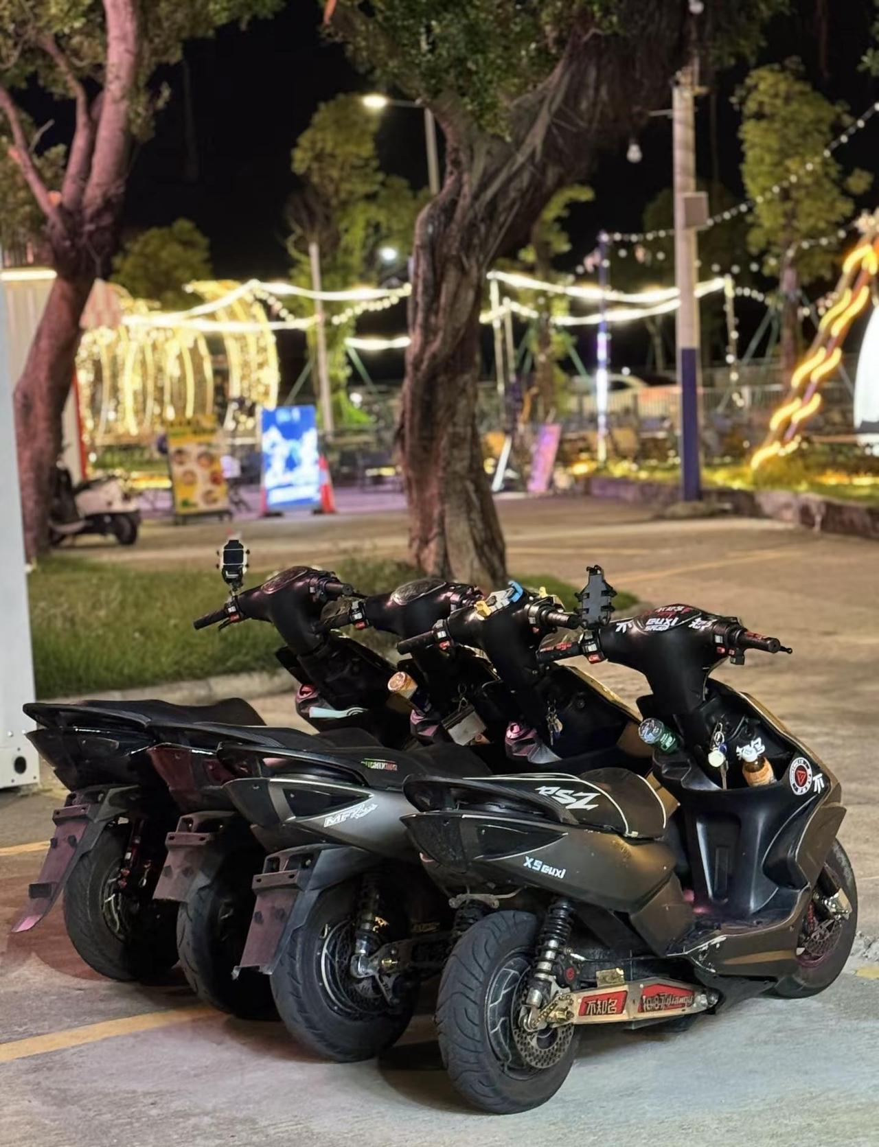 尖尖头军团。女骑 车主@.挽风 安全骑行从我做起 骑行安全 lr调色