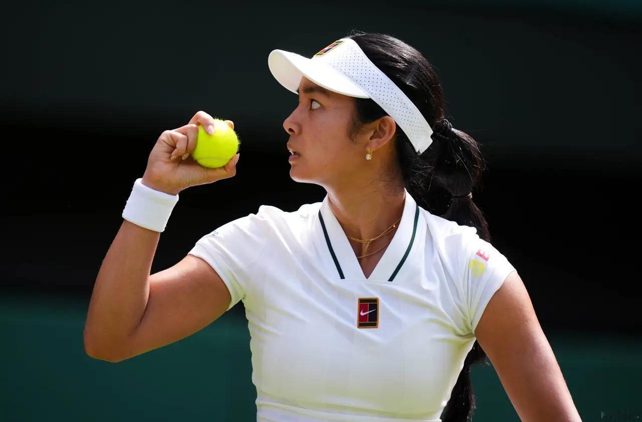 埃亚拉 6-1、3-0（退赛）鲁塞

埃莱娜 - 加布里埃拉・鲁塞在第二盘开局选