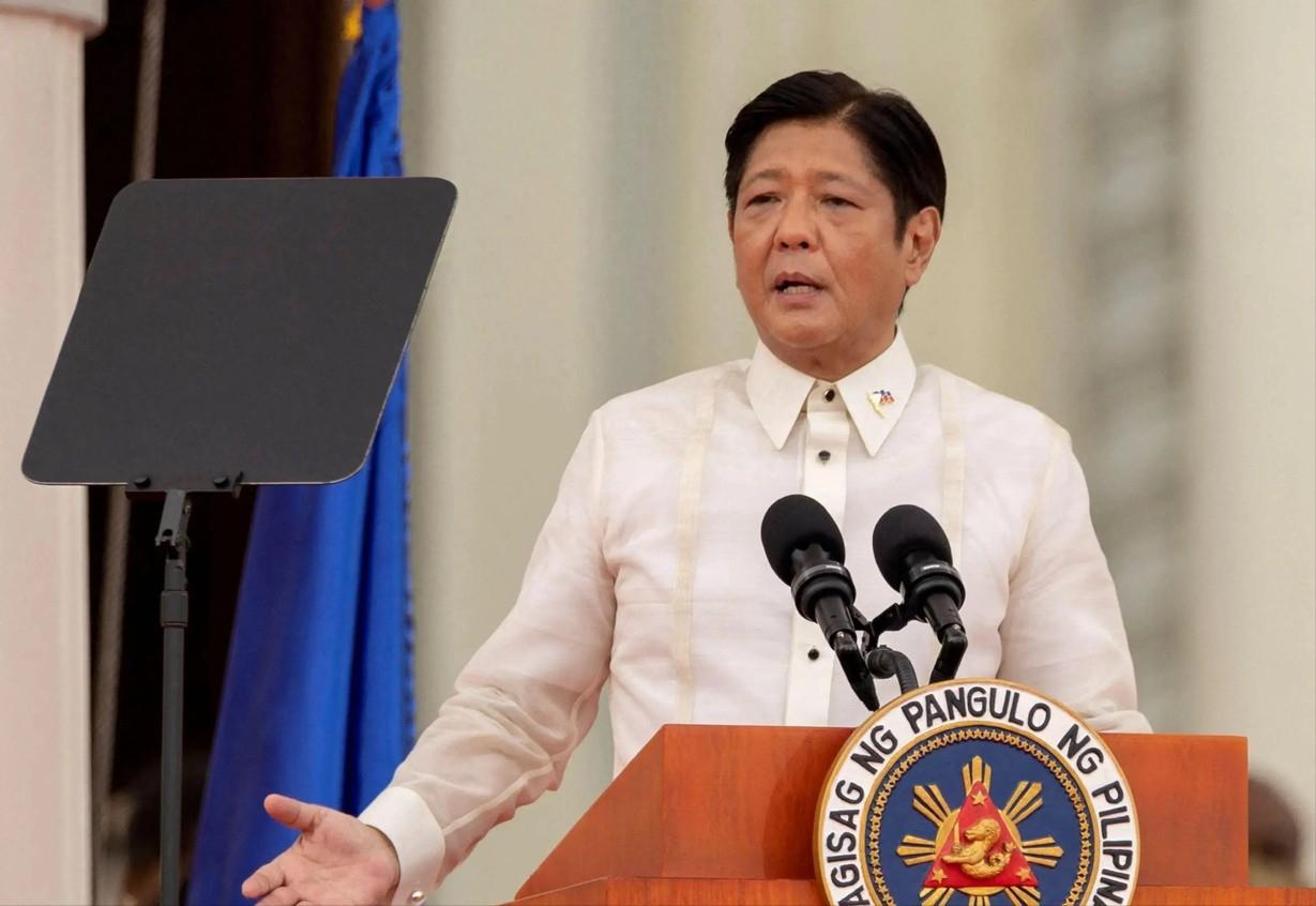 最新消息！比日本、韩国还惨的国家出现了，菲律宾总统宣布紧急状态。
 
菲律宾总统