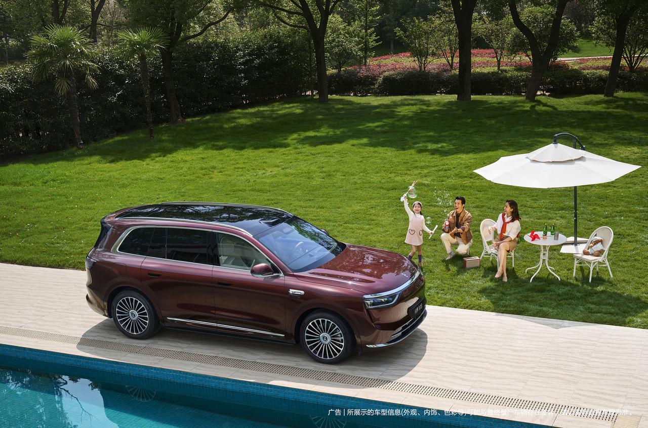 每个家庭选豪华SUV都有核心诉求，既要大空间适配多元出行，又要硬核安全守护全家，