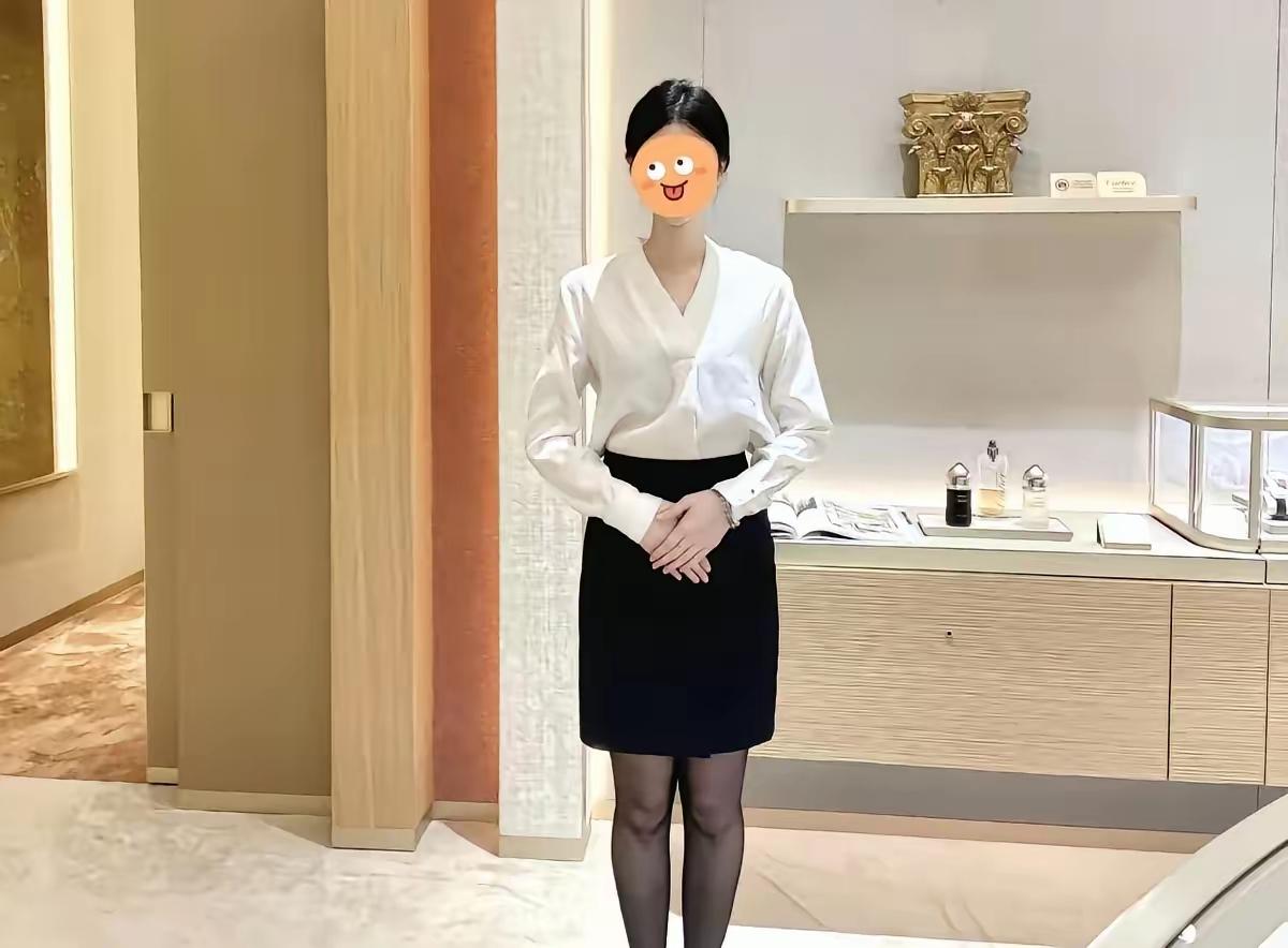 火遍全网！那位女医生刚刚下线，这位响水金店的副店长就上线了！视频那叫一个火！
 