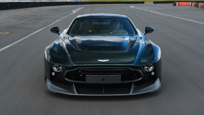 Aston Martin Victor。 