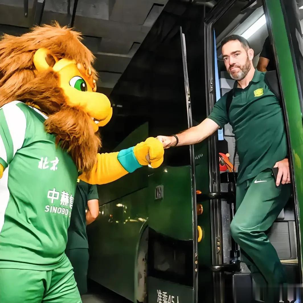 中超联赛9月15日赛程、直播预告:
第二十五轮
⌚19:35
武汉三镇(39分)