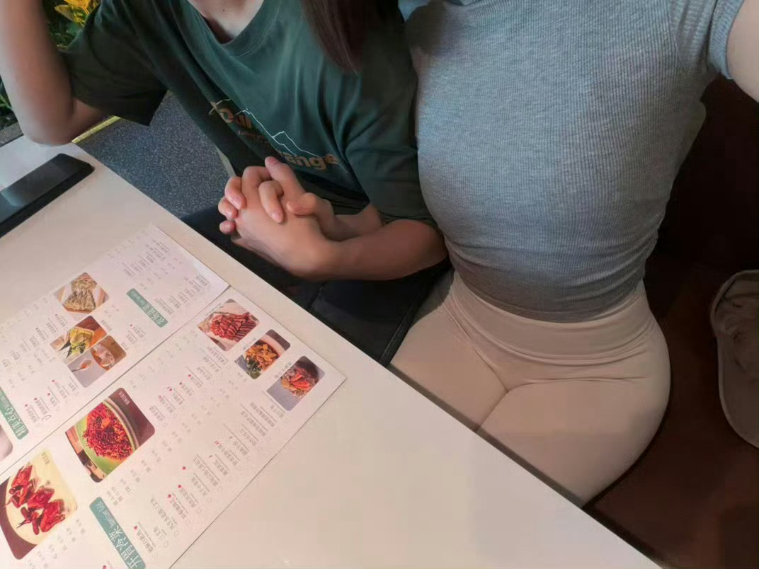 异地恋终于奔现了 好激动  这里丫4