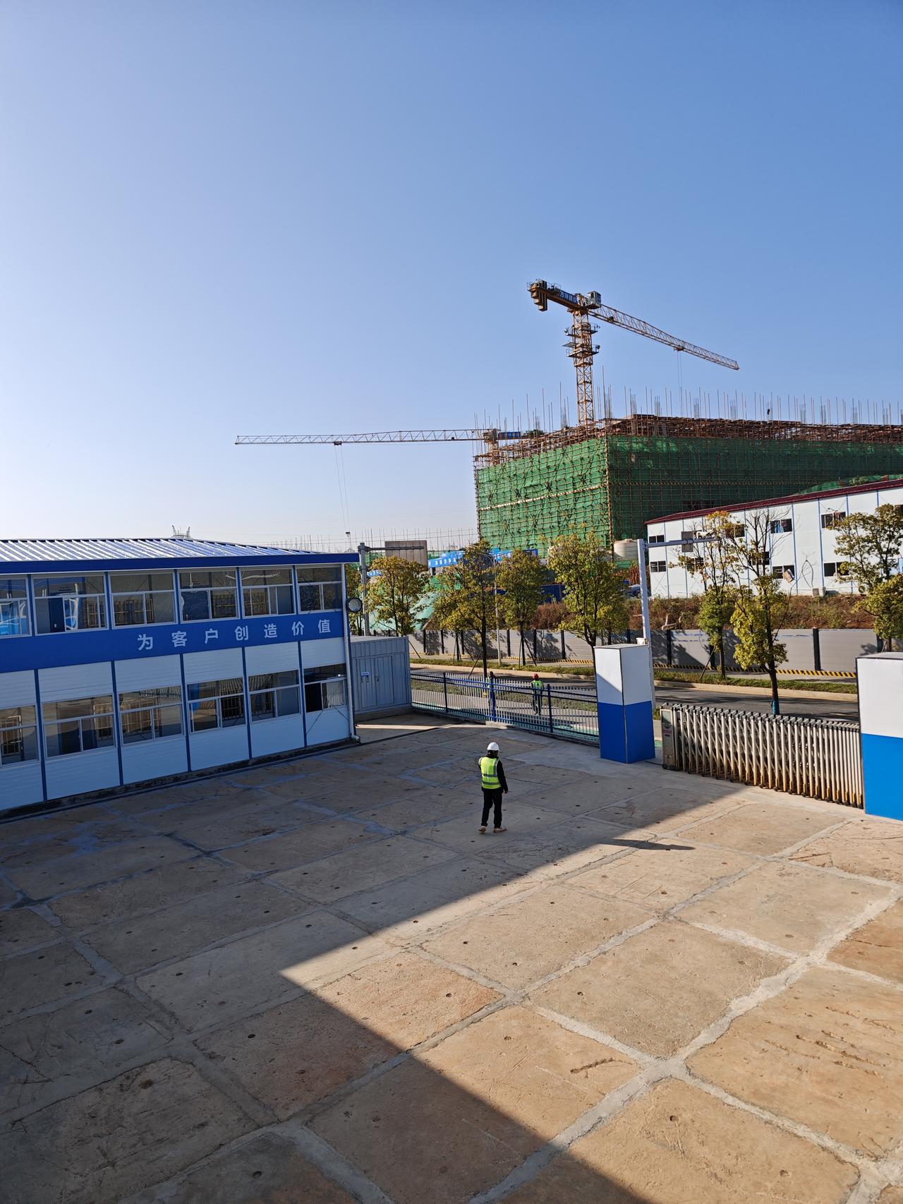 造价员都干啥？说几个最常见的场景。招投标阶段要编清单、算工程量、套定额、出预算书