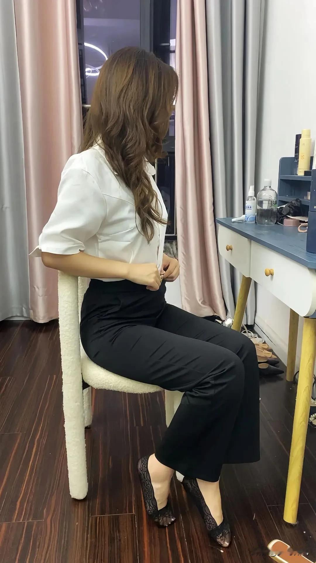 我们明明那么相爱，最后却没有在一起。不是因为不爱了，也不是因为他变心了，而是当所