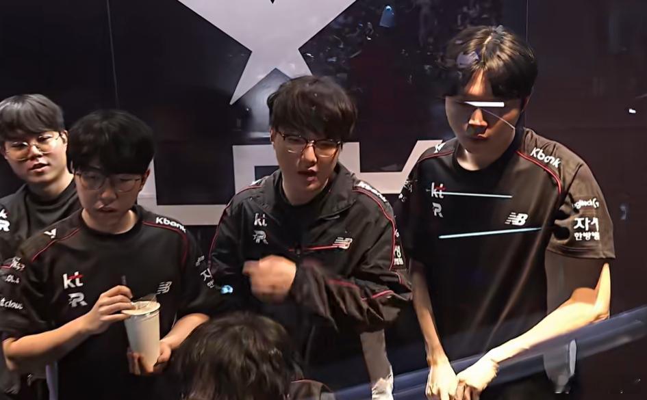 BDD好像今年去不了世界赛了啊 LGD速通ALLGD以下克上ALAL对战LGD 