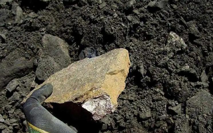印度挖稀土想绕开中国？三条路线全是死路！
苏杰生访问蒙古这一步，看似是资源合作的