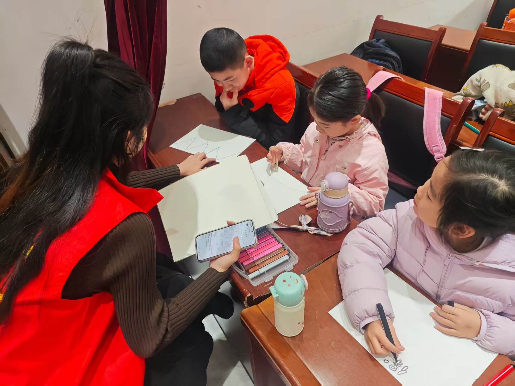 秦岭笑谈 为广泛弘扬保护黄河生态，绿色环境发展，曲阜师范大学音乐学院“童声颂黄河