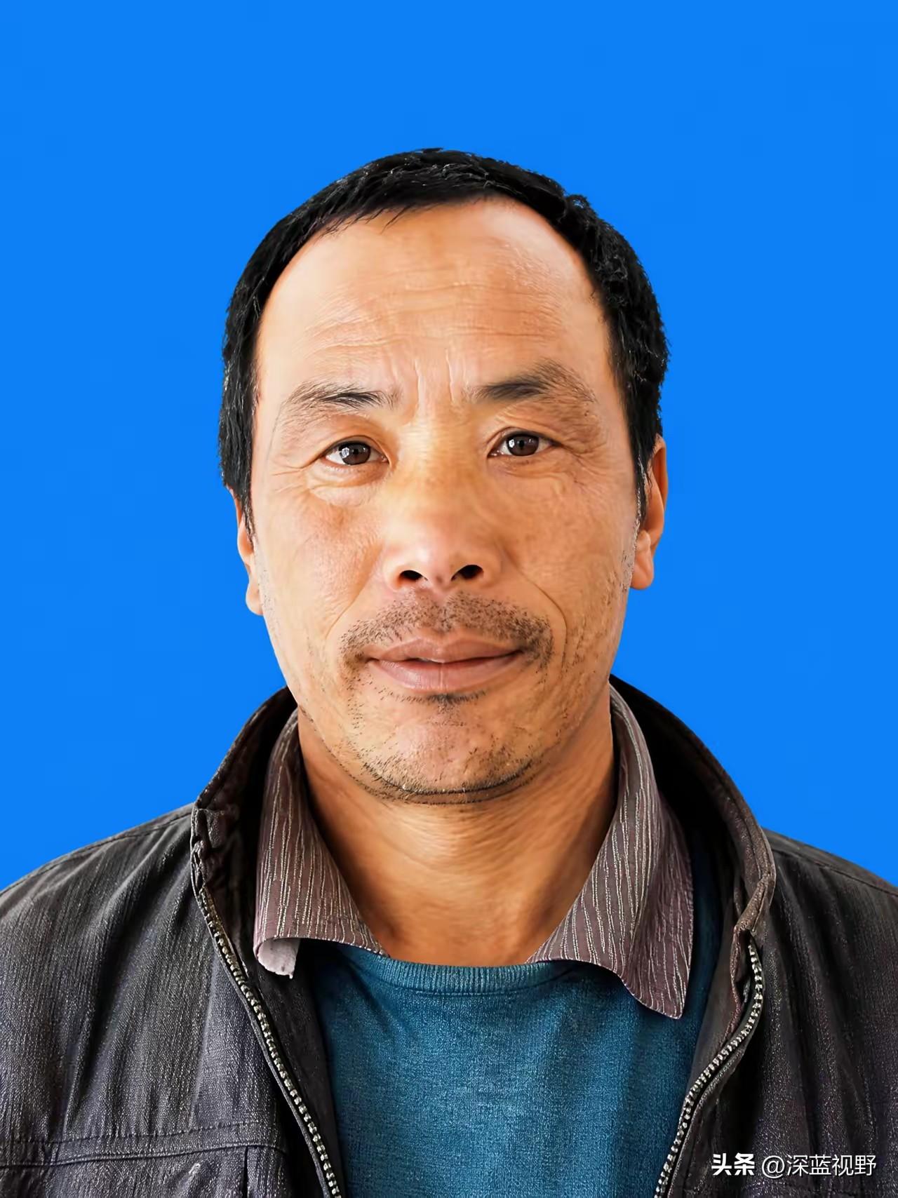 张锁锁，男，汉族，1969年9月生，甘肃省静宁县灵芝乡张堡村村民。2016年12