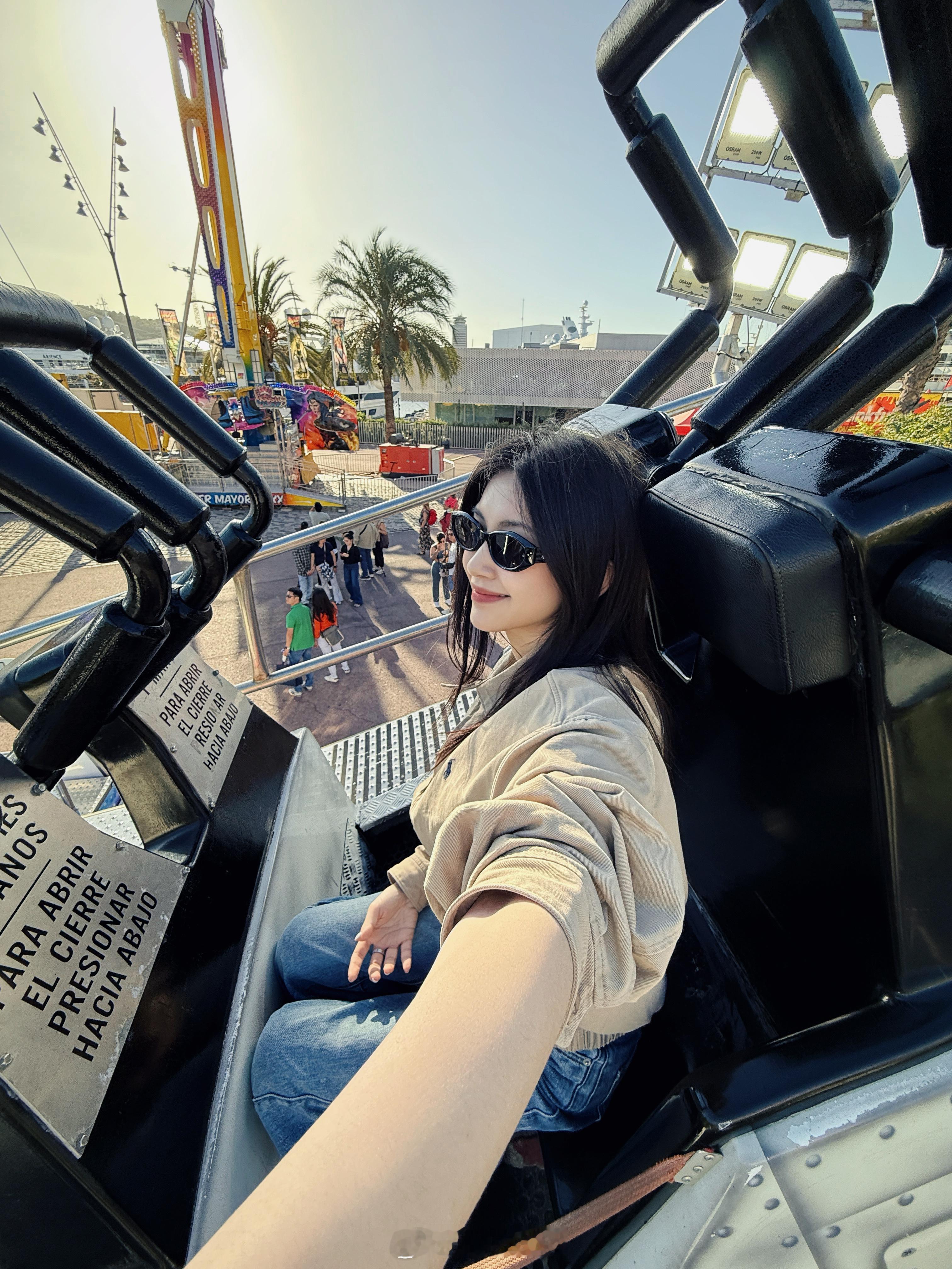 中秋快乐🥮心有灵熹十一休time一起同框赏月 ​​​