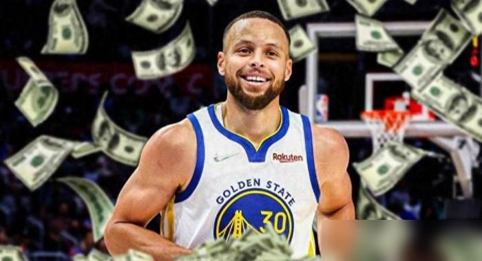 40岁拿7100万，库里这不是续约，是签了一份陪葬合同。
就他、巴特勒、格林三