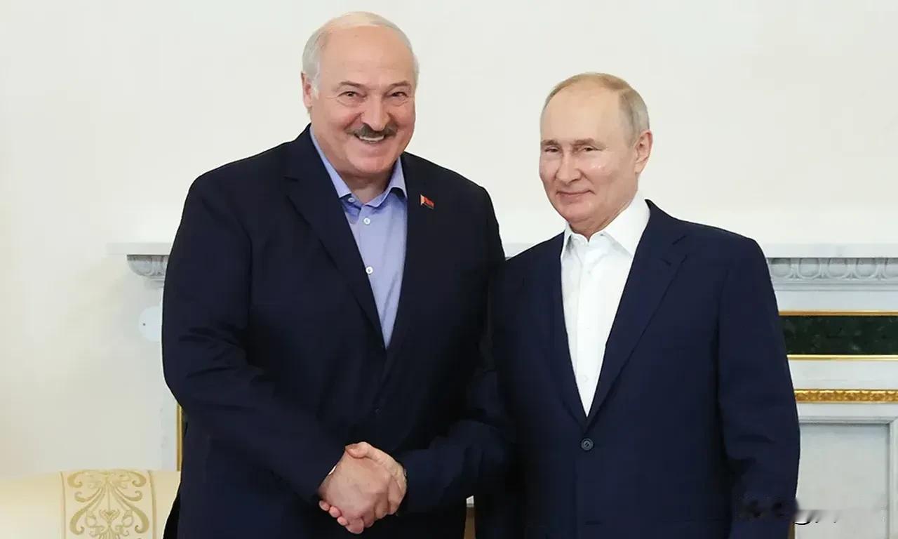 【俄白跆拳道运动员获准以本国国旗参赛】

1月31日，世界跆拳道联盟理事会在阿联