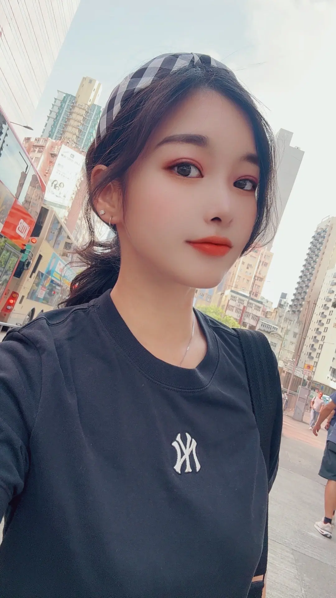 旧歌都杀回来了那旧人会重逢吗 街拍 港风