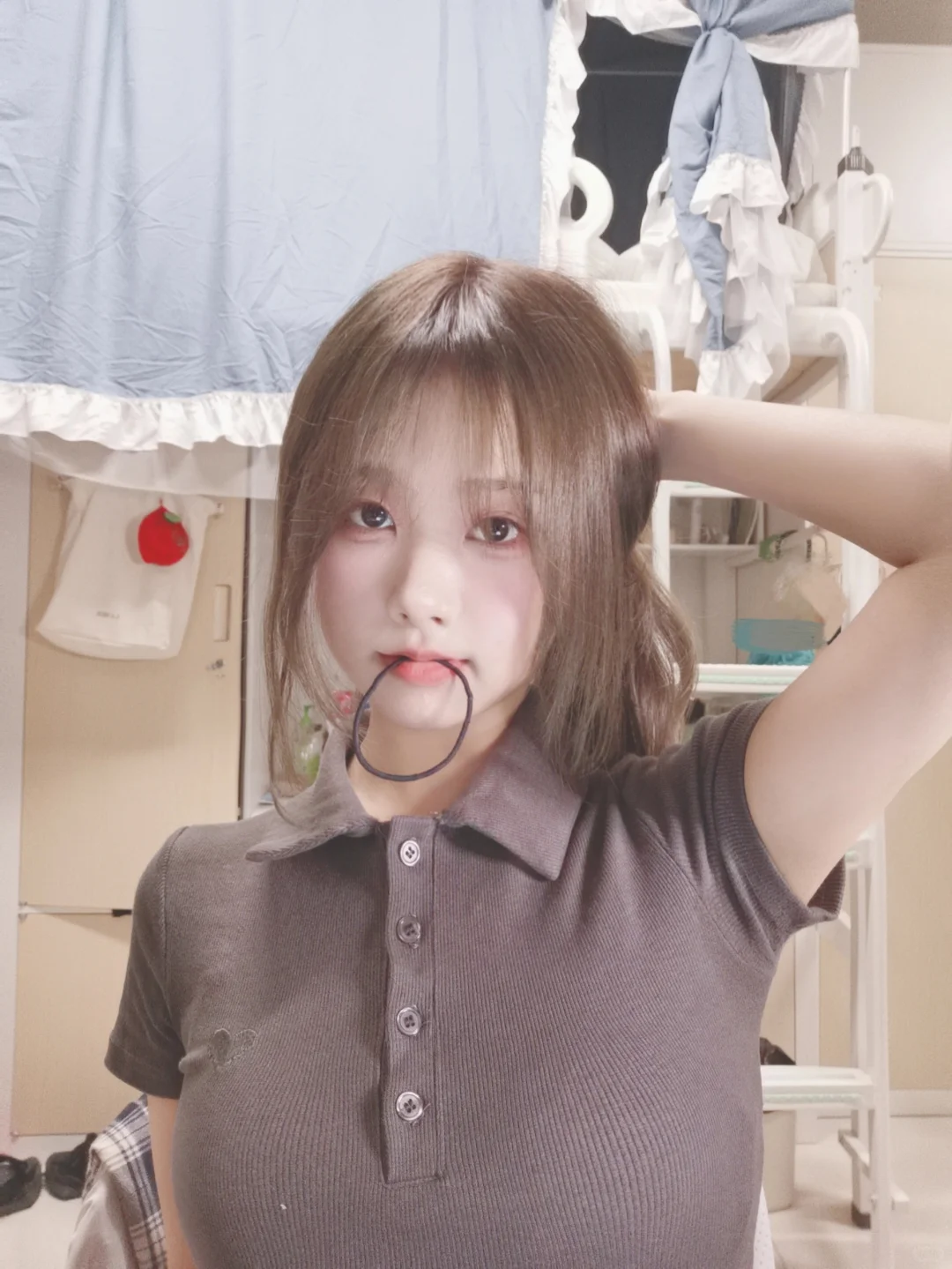 发现扎头发显脸小