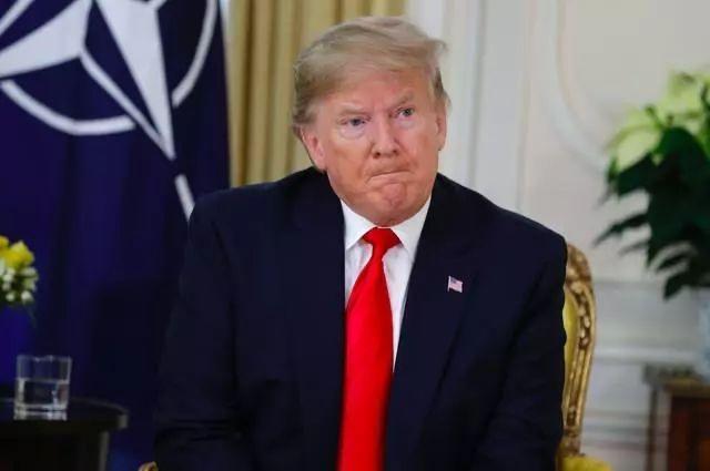 快讯！美国正式放宽对华芯片设备出口限制

12月31日，美国政府宣布放宽对三星和