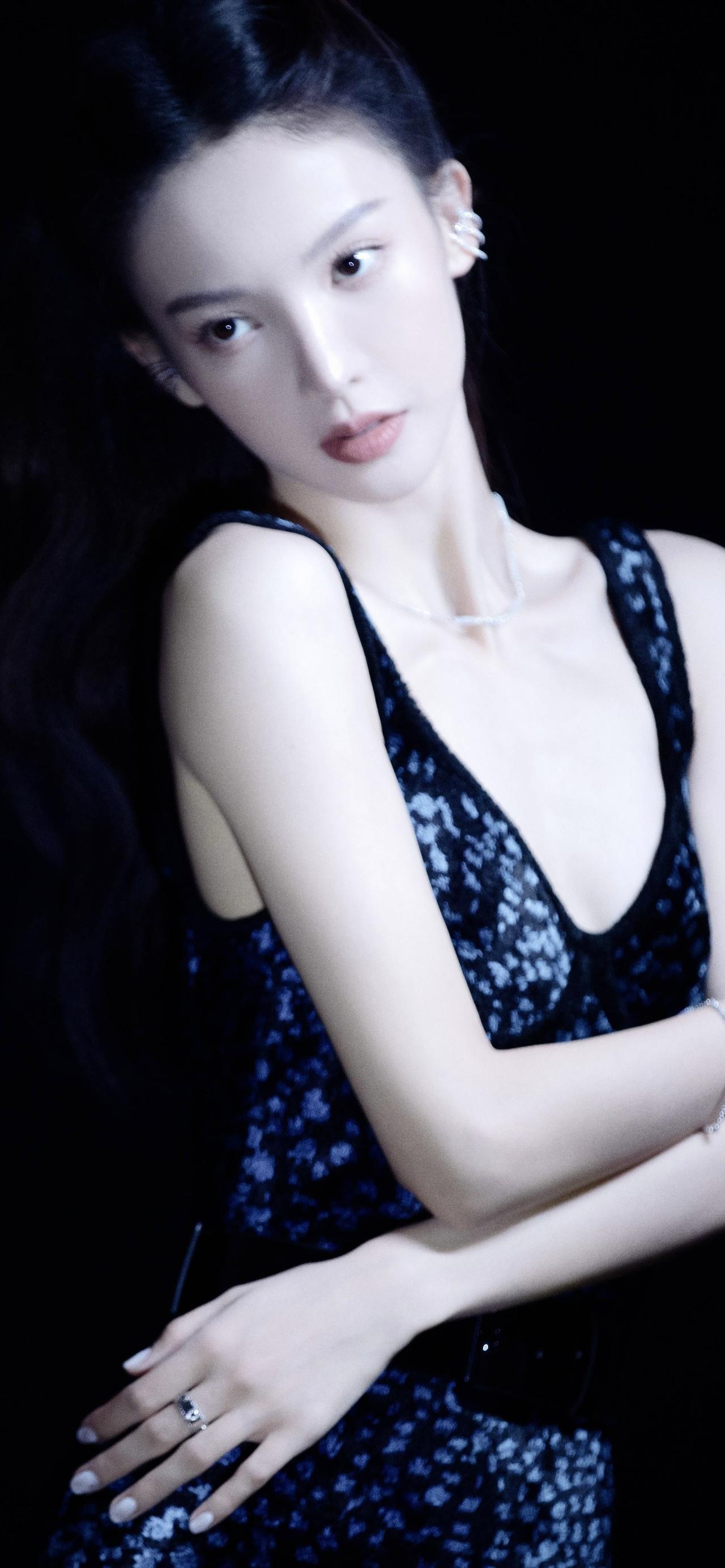 美女壁纸-第5799期-金晨