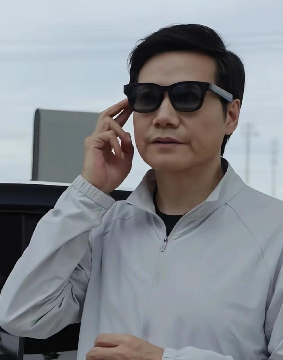 Redmi易帅风云：王腾挥别，谁能接棒？小米能否稳住这艘大船
听说Redmi换帅