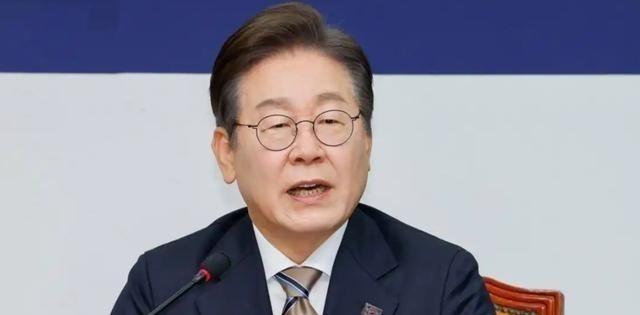 李在明，真是老狐狸中的老狐狸。特朗普要求韩国给美军掏出100亿军费，顺便帮助美国