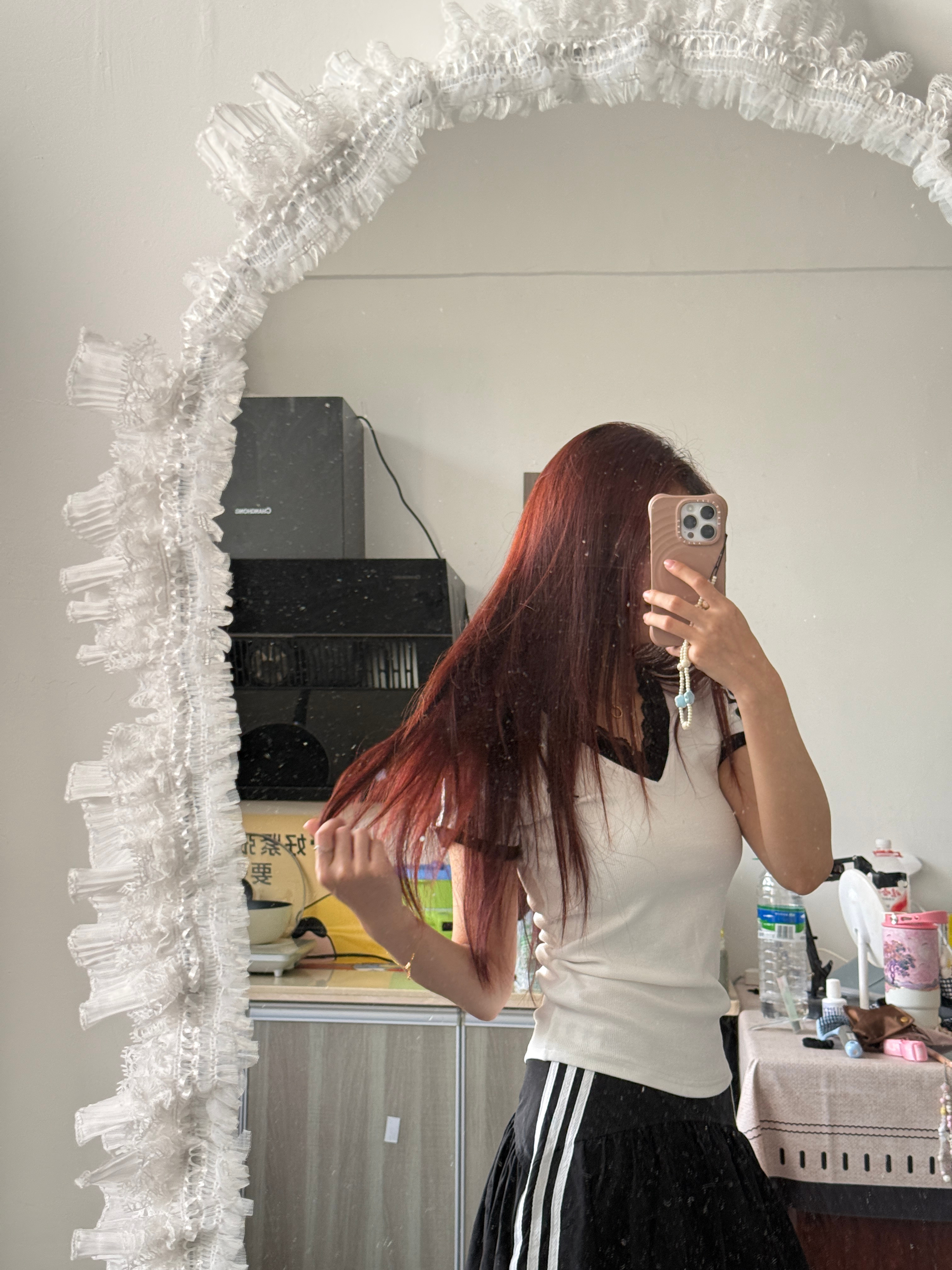好像还行，我再忍一段时间吧怕我发质真被我弄坏了昨晚上完晚自习头痛得要炸 奖励自己
