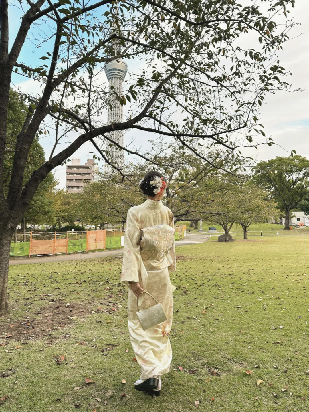 👘🎞️