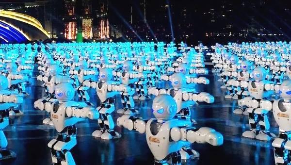 2026年春晚人形机器人将再次亮相，这次它们能否掀起新一轮的科技热潮，引领未来生