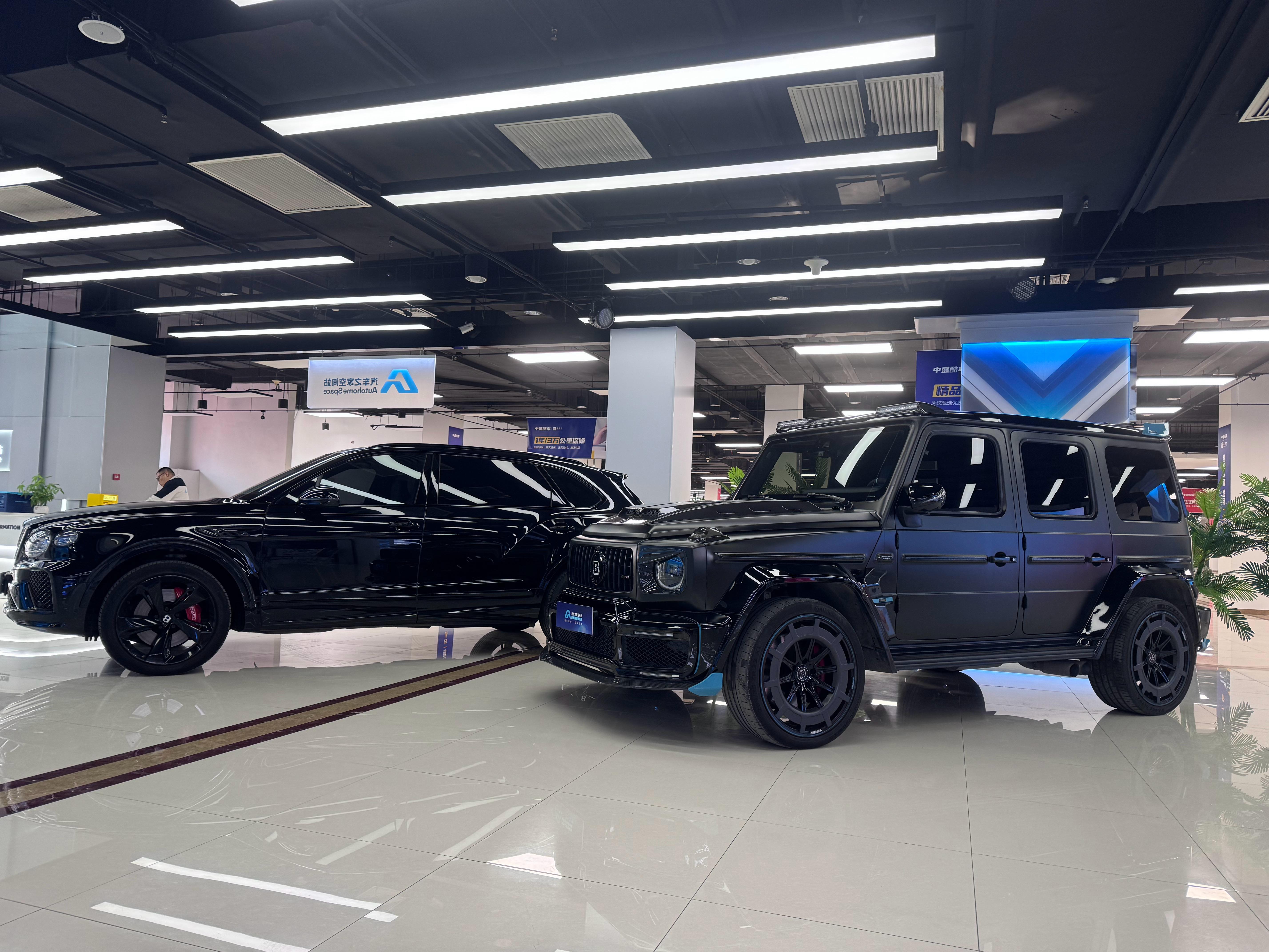 好久没换玩乐性质的车，想想马年快到了，换个啥呢