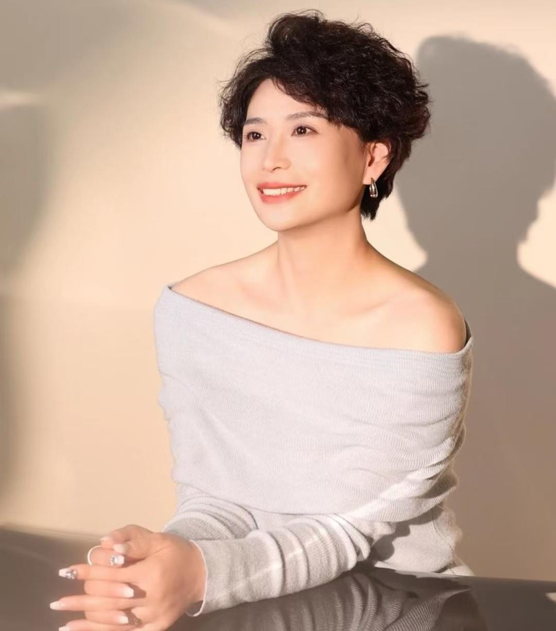 一位情感咨询师说：
“所有女人要记住，
不管多大岁数，
找相伴过日子的男人，
别