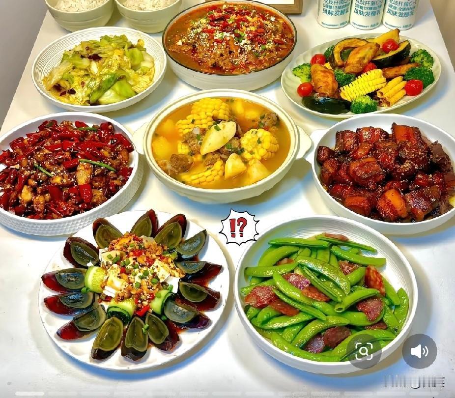 老公昨晚半夜回来了，
只要他有需求，
我都会尽量满足他，
他说下班就收拾东西去火