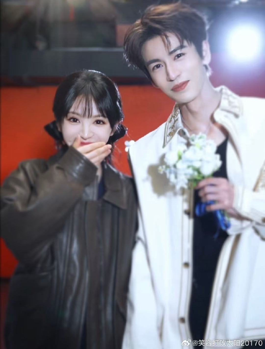 鸡子鸟都不鸟你小马 