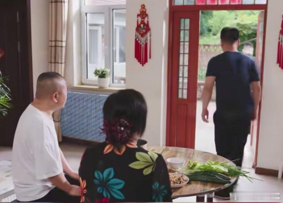乡村爱情17  《乡村爱情17》第38集顺子苦寻媳妇无果，只好向刘能求助。刘能也
