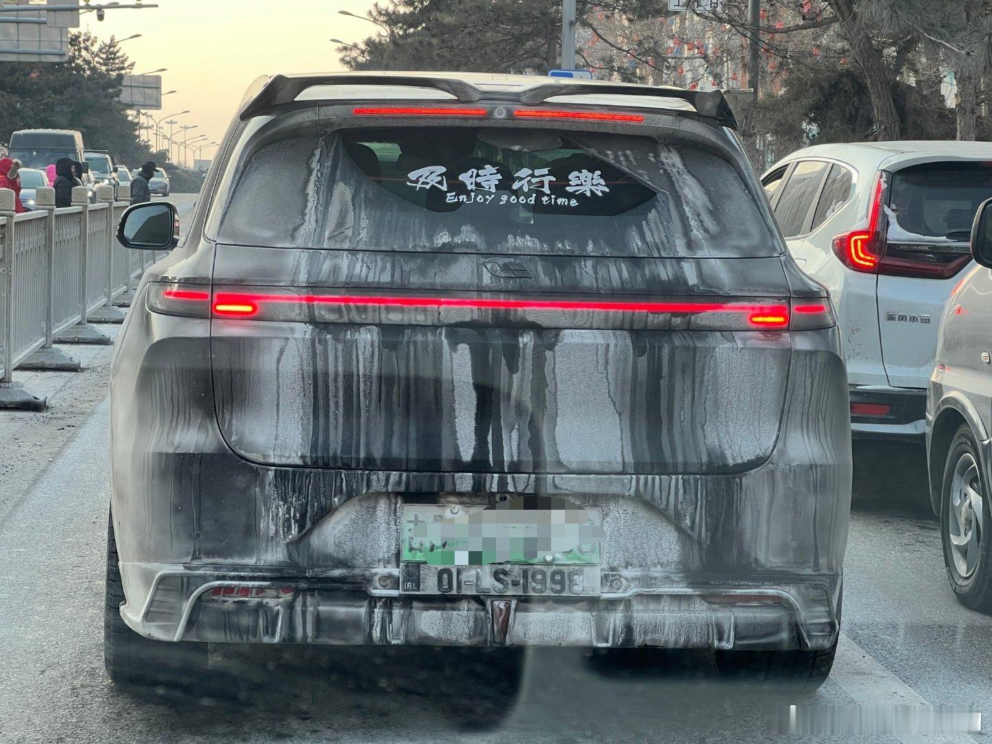 【液态水墨流动金属灰】涂装理想l7 您见过吗？极具视觉冲击力的暗黑先锋风格PS: