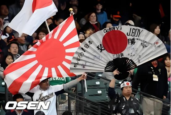 "明目张胆的挑衅！"6月21日，日本队4：0大胜，但在看台上却出现了诡异的一幕…