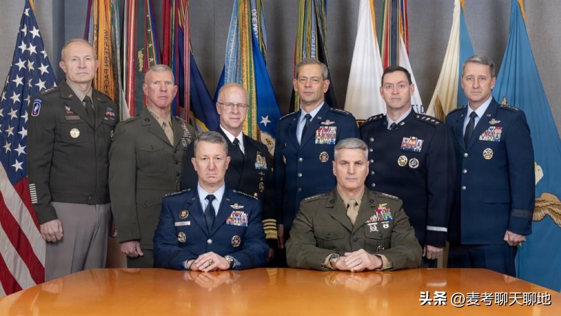 据路透社消息，美国陆军参谋长兰迪·乔治将军将提早退休，陆军还解雇了训练与转型司令