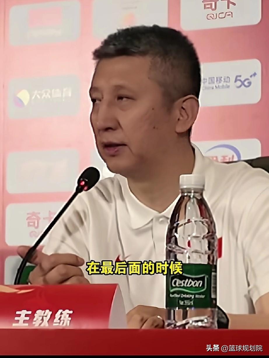 被绝杀，完全是最后场上布置阵容失败！

中国男篮对阵塞尔维亚第二场比赛，中国队被