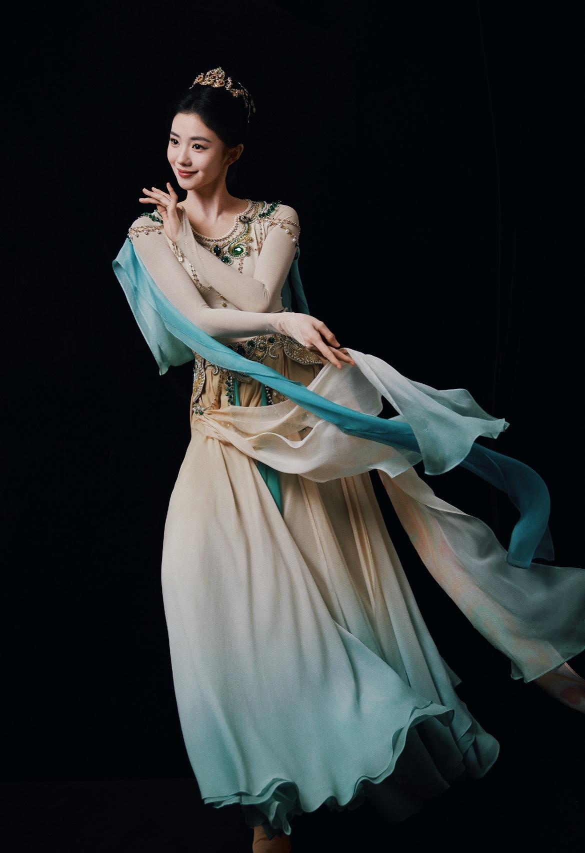 赔了7年才掏钱？

刘浩存母亲拒不执行赔偿一事，

是她出道前后最主要的负面争议