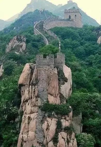 不到长城非好汉，一定要把长城征服。