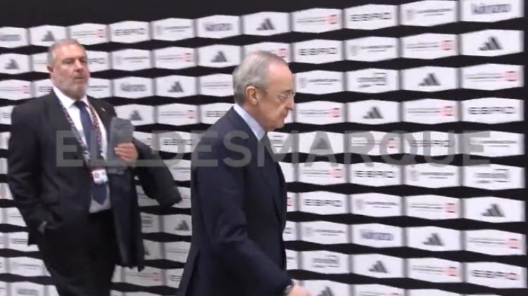 西超杯皇马输给巴萨后，老佛爷弗洛伦蒂诺脸色铁青的离开现场。
皇马这些年的转会策略