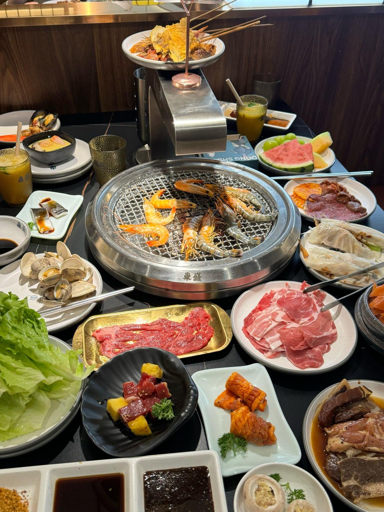 吃自助餐能吃回本吗？

其实吃自助餐的真正意义在于花费相对经济的价格享受更多种类