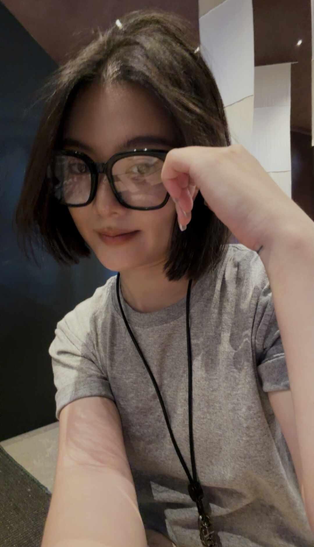 👀
北海
打卡新地标
喜欢穿搭