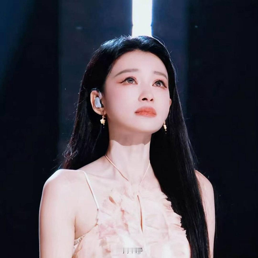 能不能不虐孙怡了 麦粒肿是哭出来的，红眼眶是输出来的。孙怡在乘风2026流过的泪