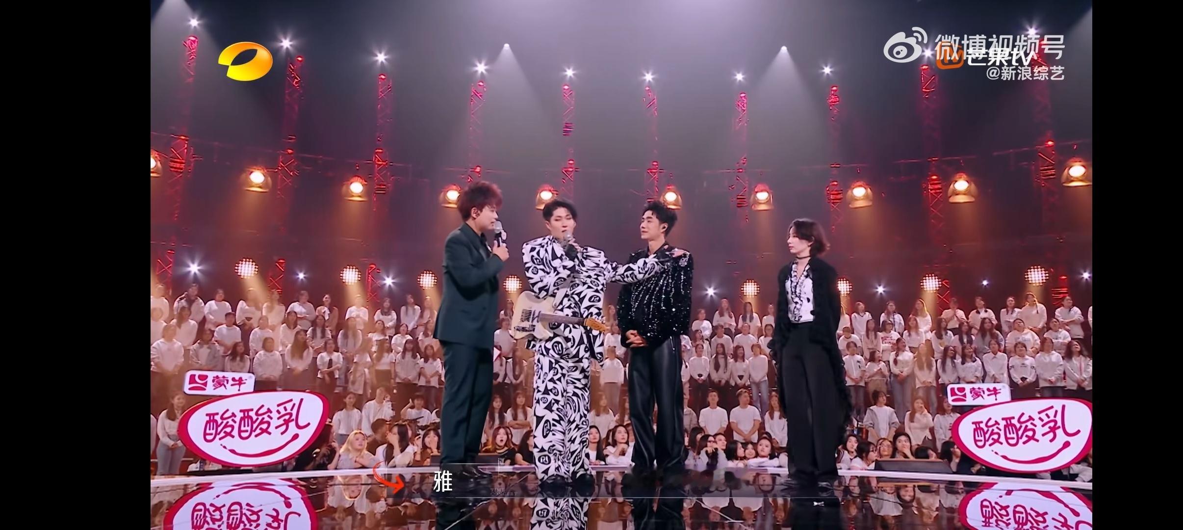 雅说李斯丹妮可以红到日本  李斯丹妮舞台好帅，和哥哥们一起跳舞完全不输，雅夸她在